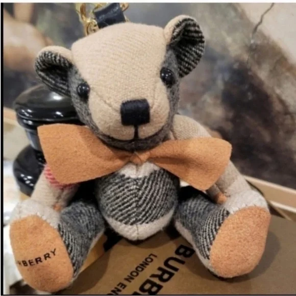 Burberry Keychain - Picture 3 of 8